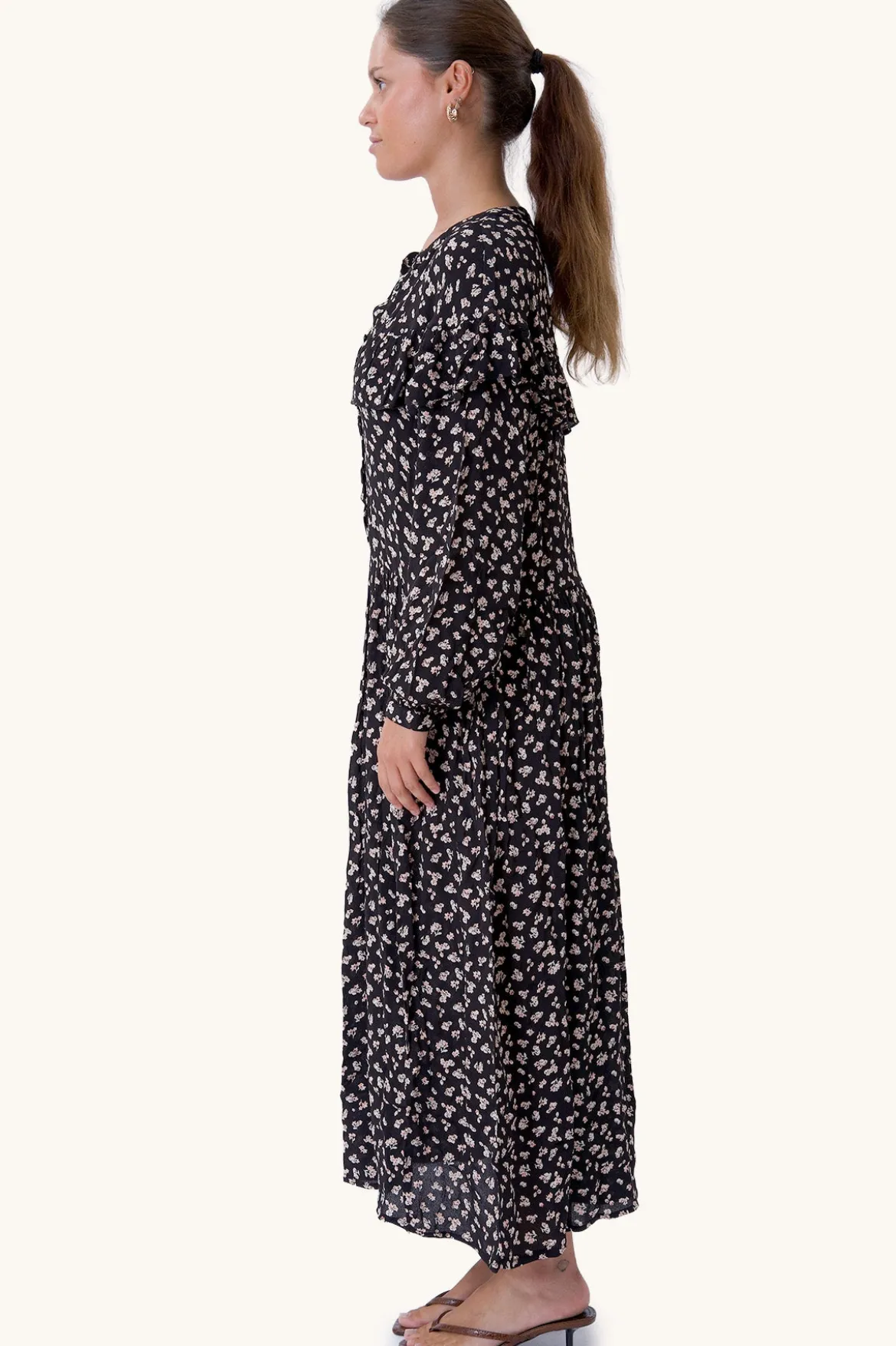 Amelia kjole - Sort blomstret
