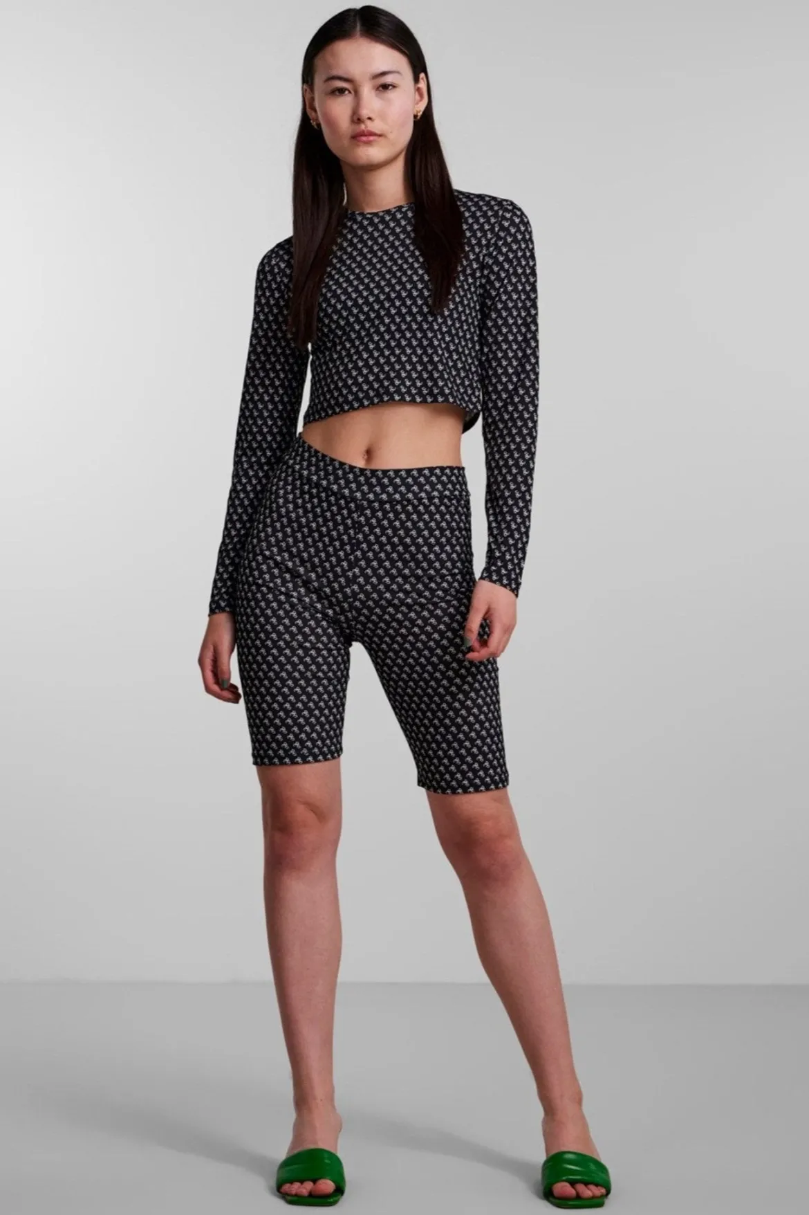 Ammi Long Sleeve Top - Sort