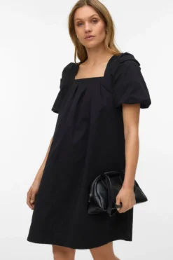 Ann Ss Square Neck Kort Kjole - Black