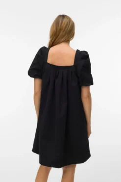Ann Ss Square Neck Kort Kjole - Black