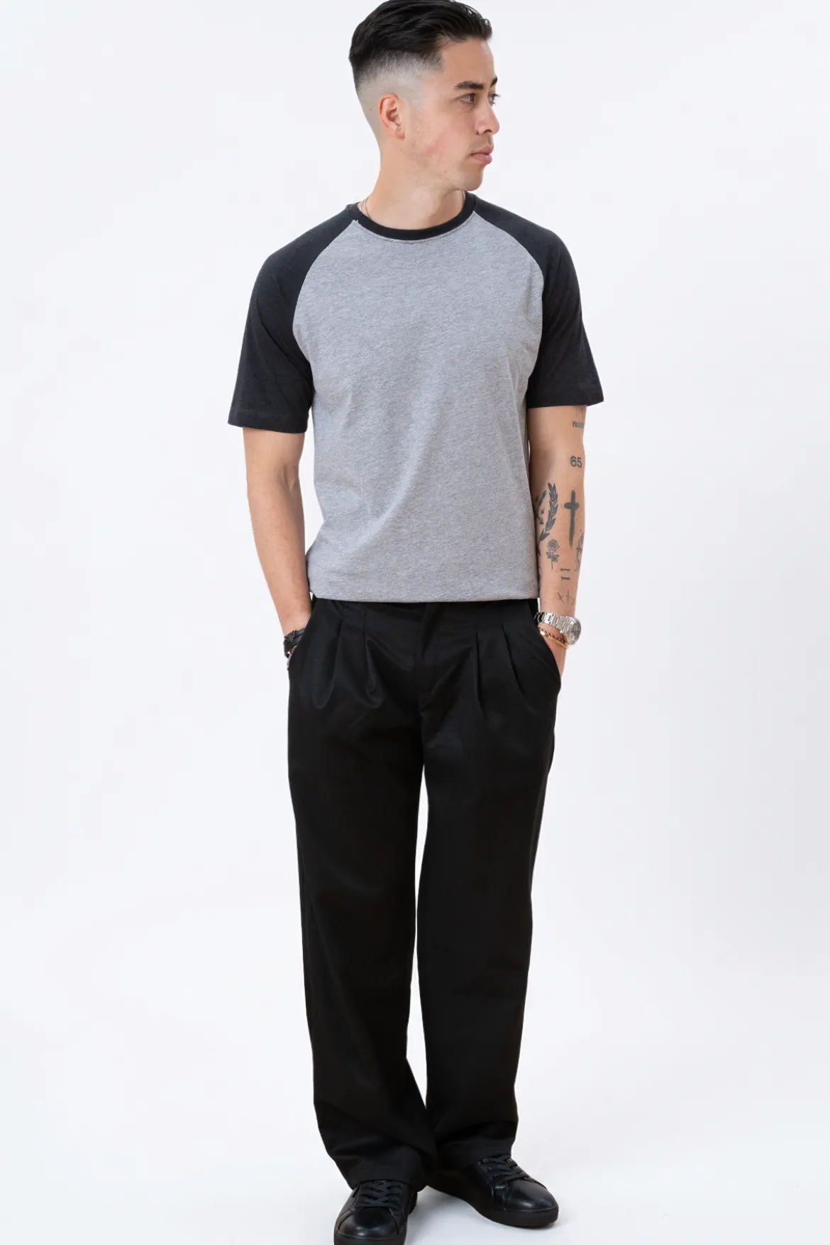 Basic raglan T-shirt - Sort-Lyse Grå