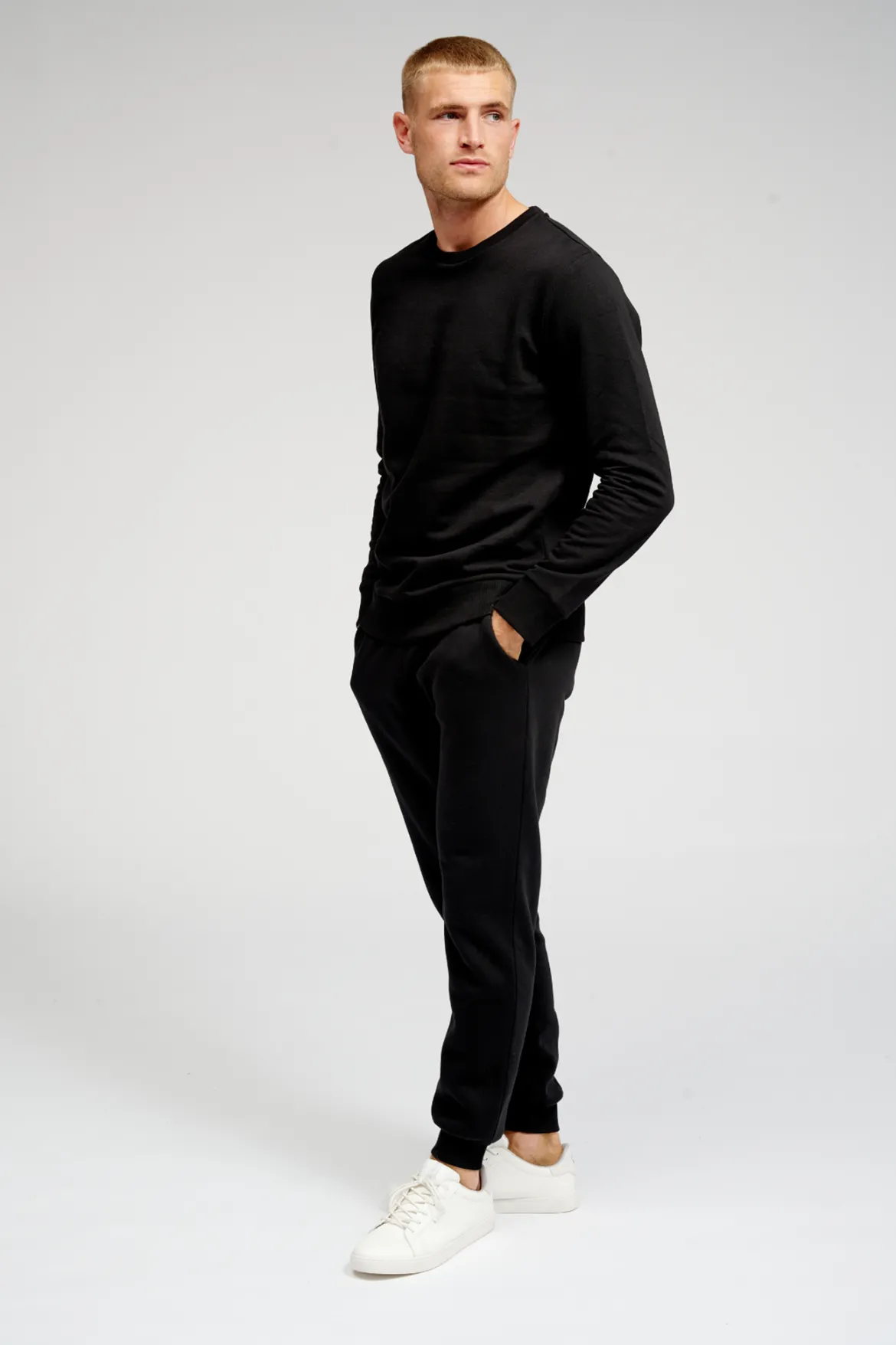 Basic Sweatpants - Sort