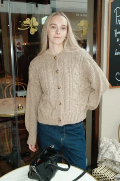 Botton Knit - Beige