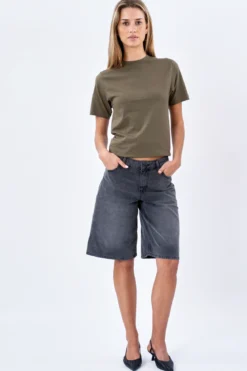 Boyfriend Tee - Army Grøn