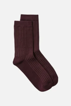 Cillie Solid Socks - Winetasting