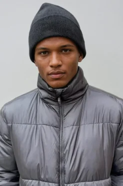 Classic Beanie - Sort