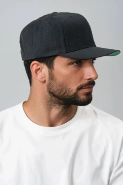 Classic Snapback - Black
