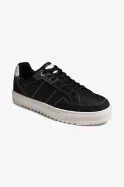 Classic Sneaker - Black