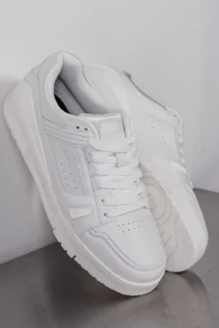 Classic Sneaker - White
