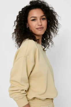 Comfy crewneck - Sandfarvet