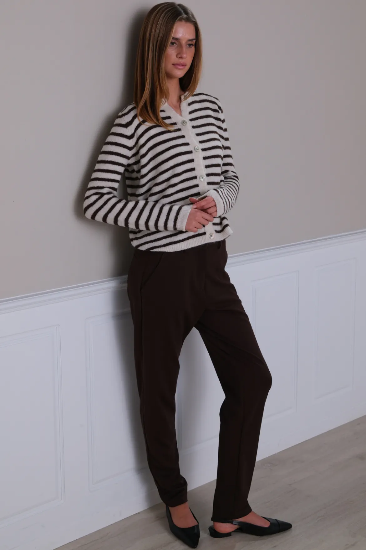 Crizette Stribet Strik Cardigan - Råhvid/Brun