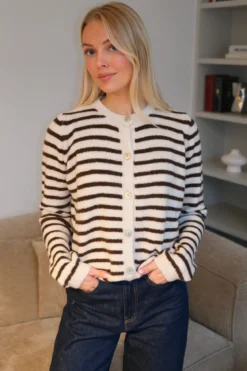 Crizette Stribet Strik Cardigan - Råhvid/Brun