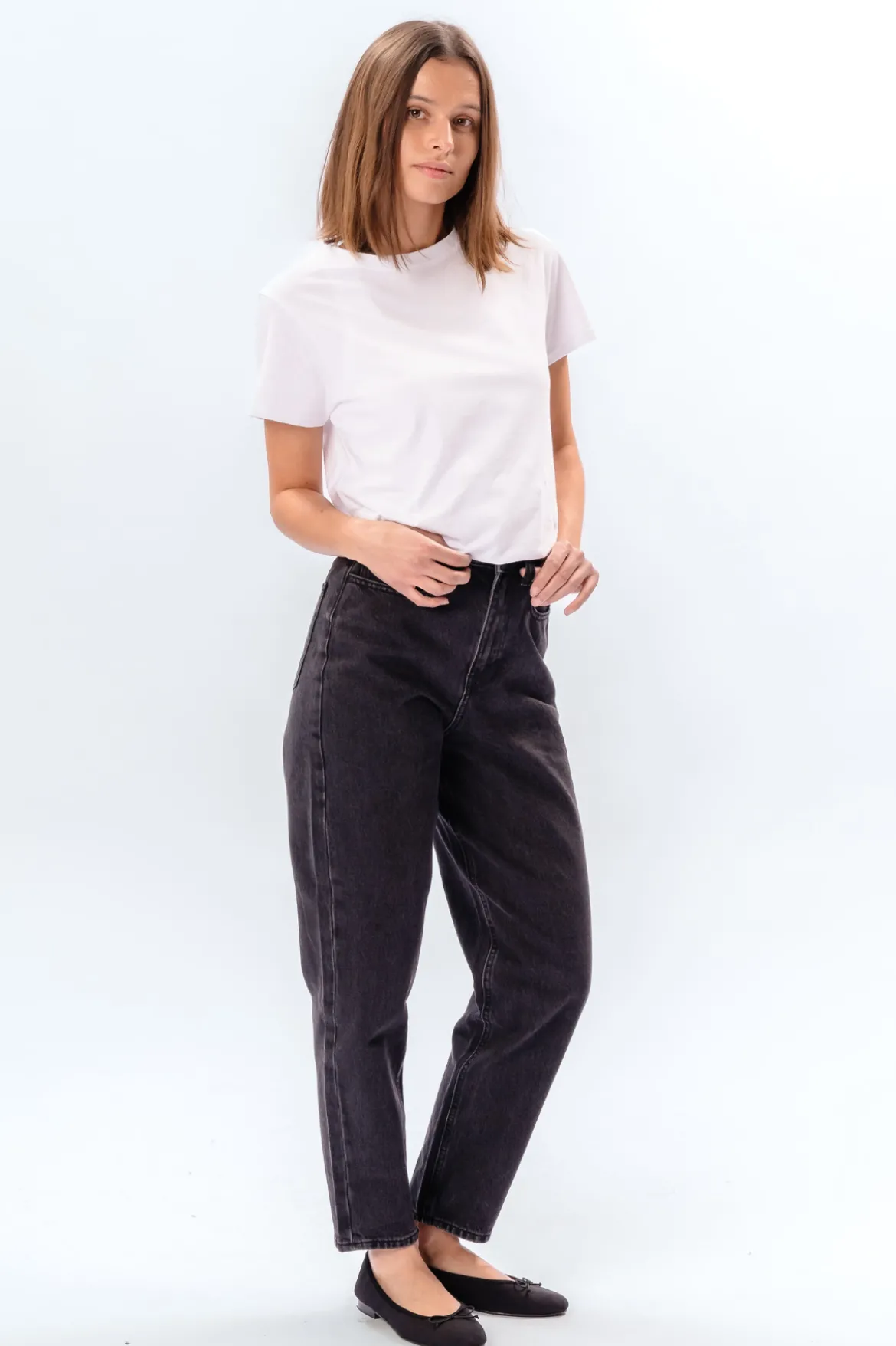 De Originale Performance Mom Jeans - Washed Black Denim