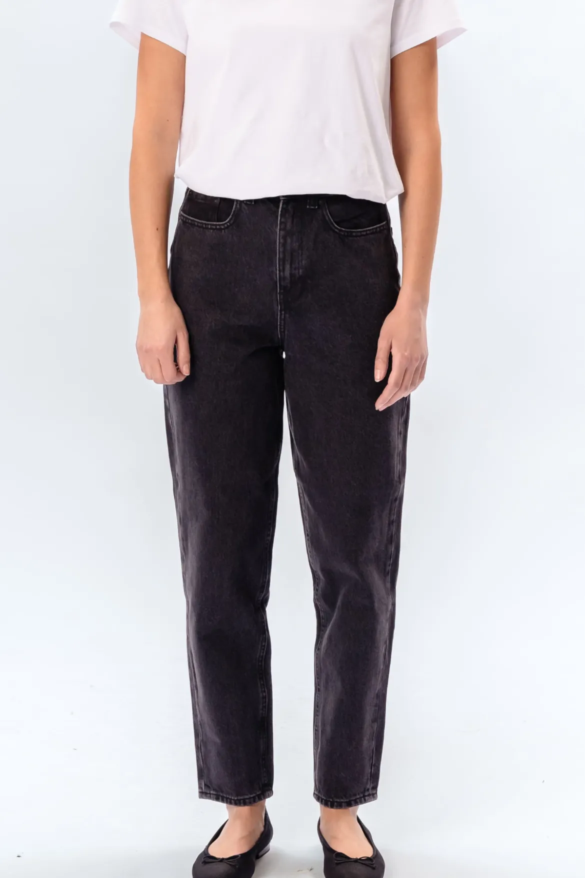De Originale Performance Mom Jeans - Washed Black Denim