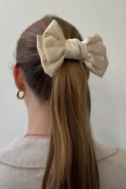 Double Bow Scrunchie - Beige