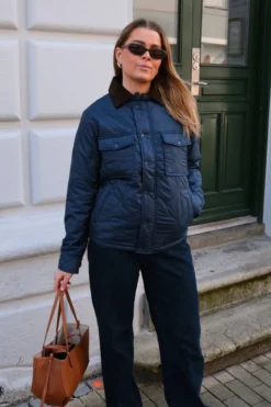 Ella Quiltet Jacket - Navy