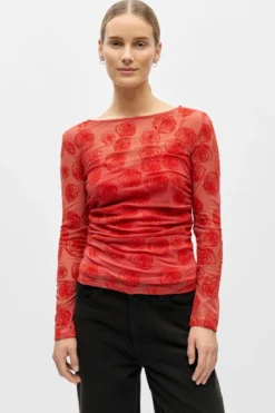 Elodie Top - Cranberry Poinsette Roses