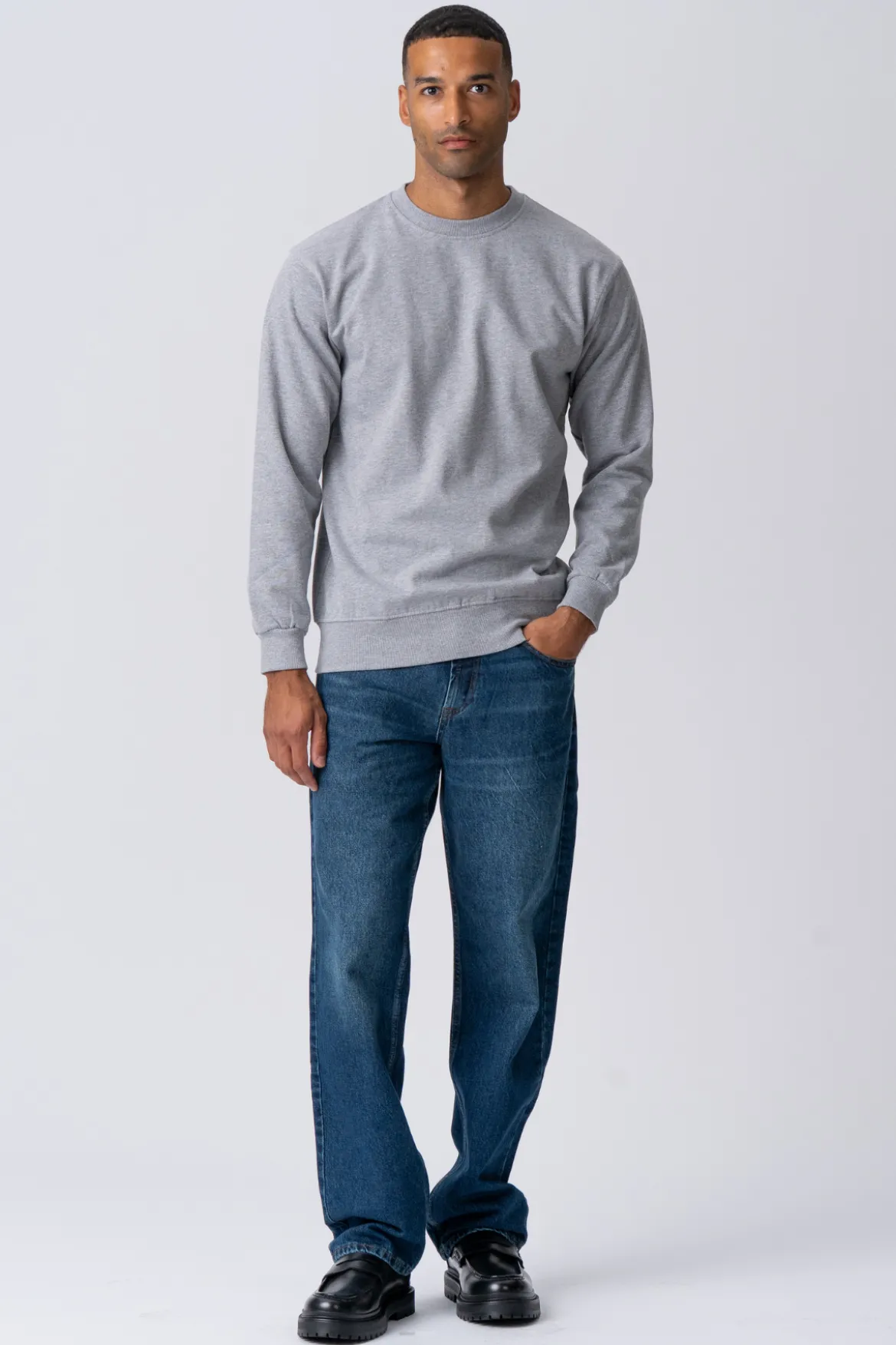 Essential Crewneck - Grå Melange