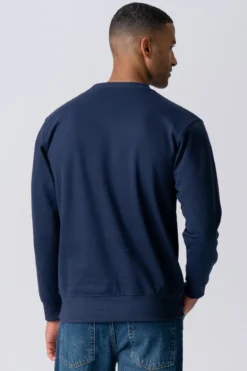 Essential Crewneck - Marineblå