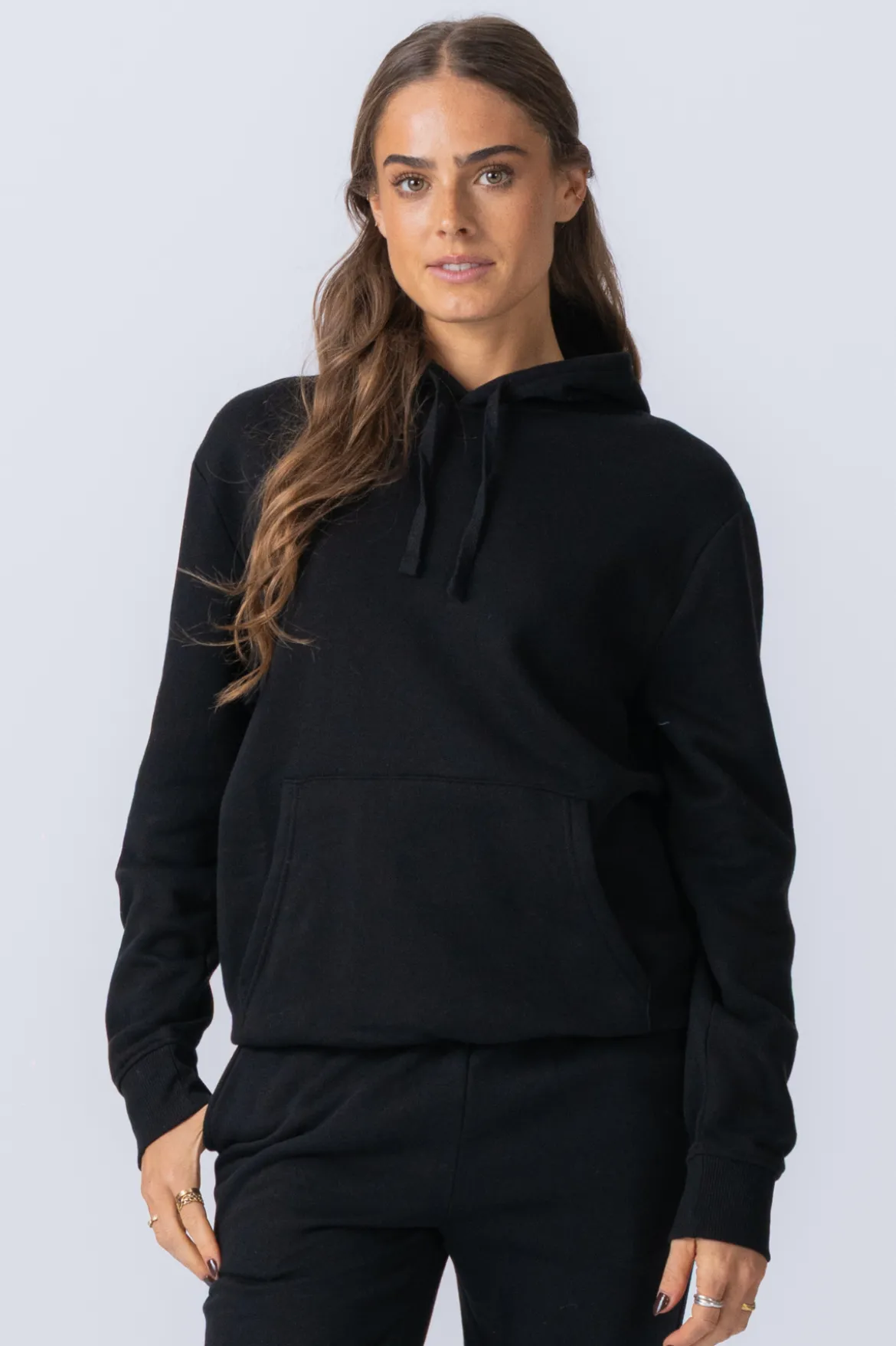 Essential Hoodie - Sort