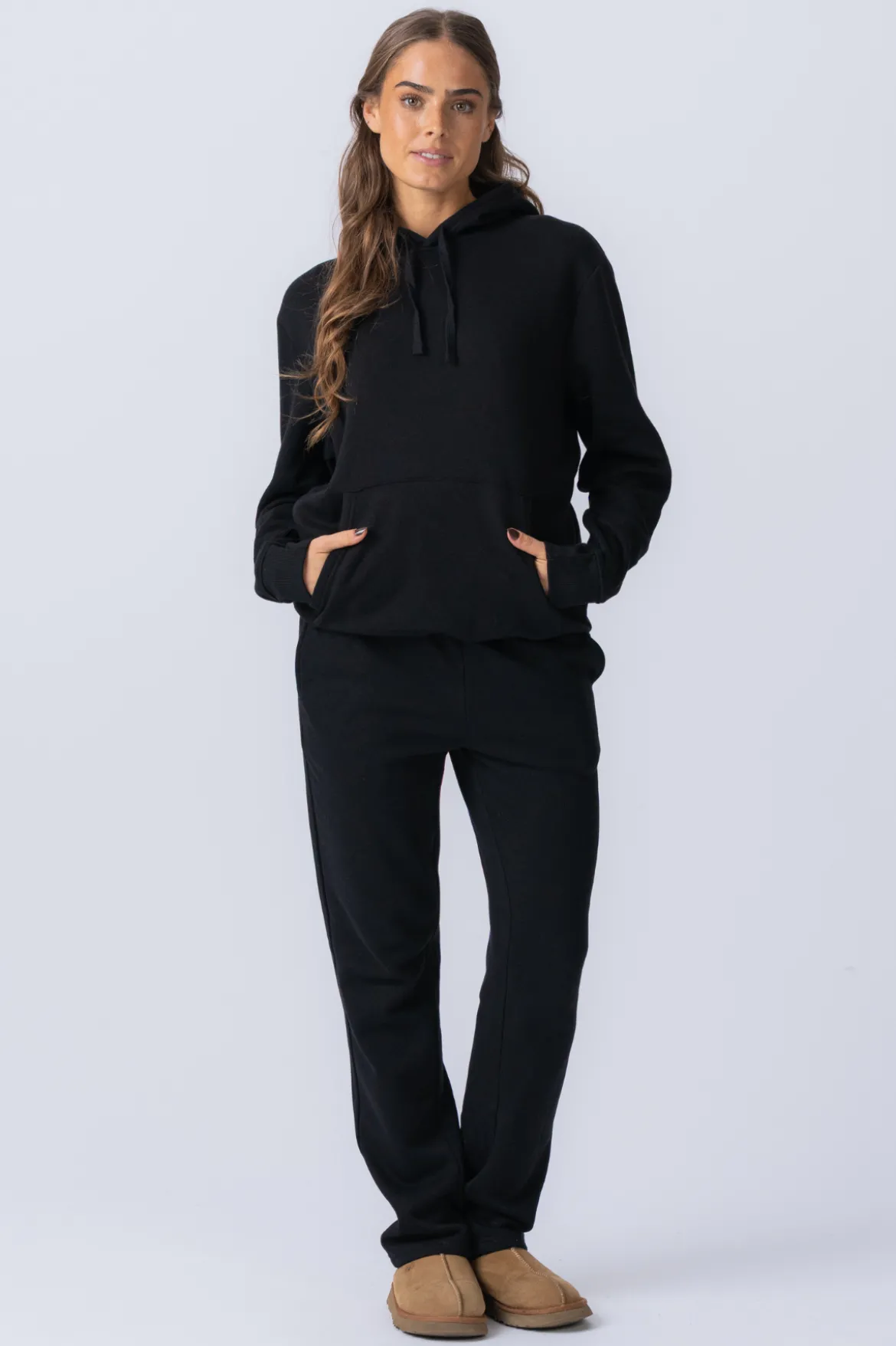 Essential Sweatpants - Sort