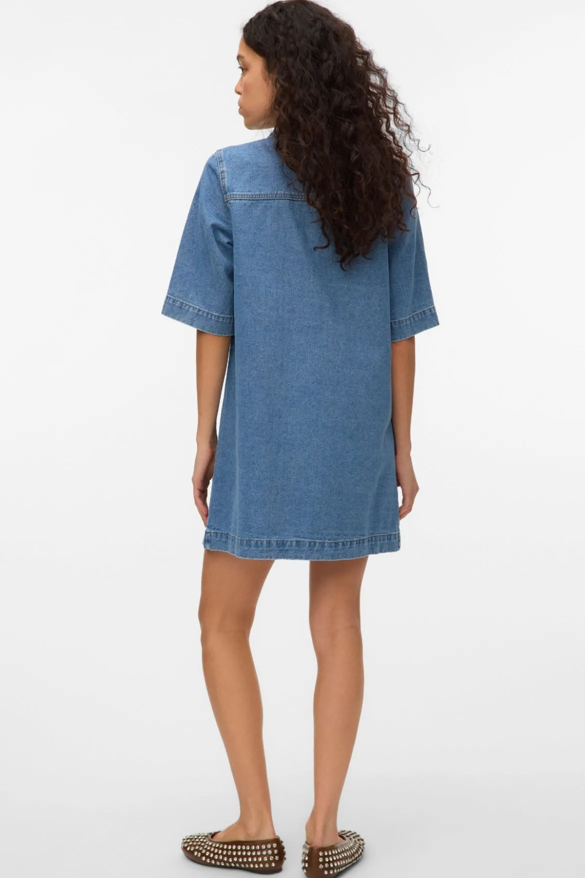 Fenja Kort Denim Kjole - Medium Blå Denim