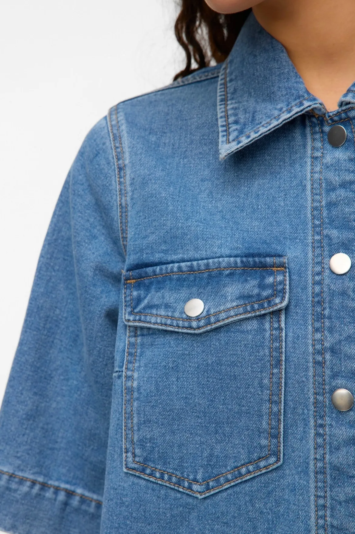 Fenja Kort Denim Kjole - Medium Blå Denim