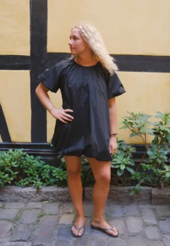 Hazel Kjole - Sort