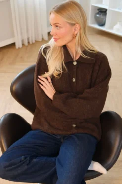 Josie Polo Strik - Brun