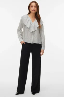 Kaja V-Neck Frill Skjorte - Snow White Amanda Black