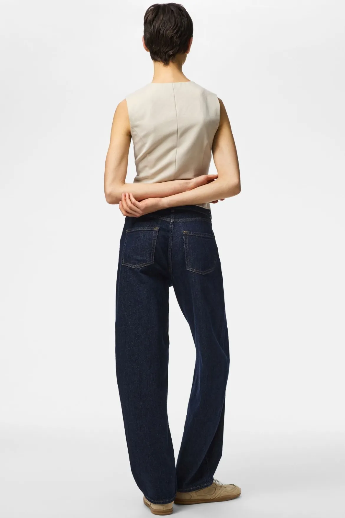 Kamil Fitted Vest - Overland Trek