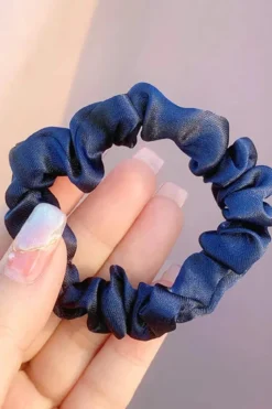 Kamilla Scrunchie - Navy