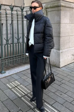Kort Puffer Jakke - Sort