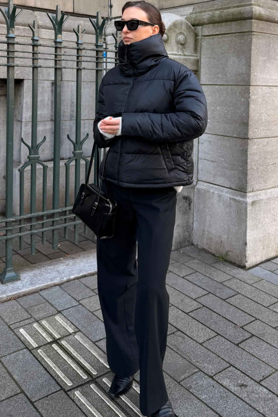 Kort Puffer Jakke - Sort