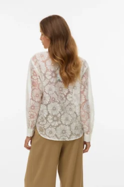 Kova Shirt - Cloud Dancer