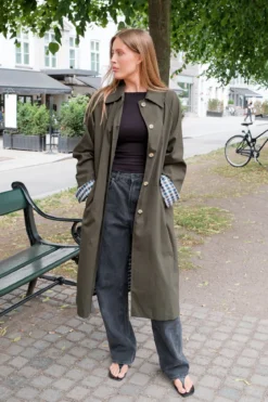 Livia Trenchcoat - Olivengrøn