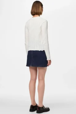 Marie O-Neck Poin Top - Cloud Dancer