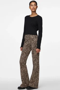 Marie O-Neck Poin Top - Sort