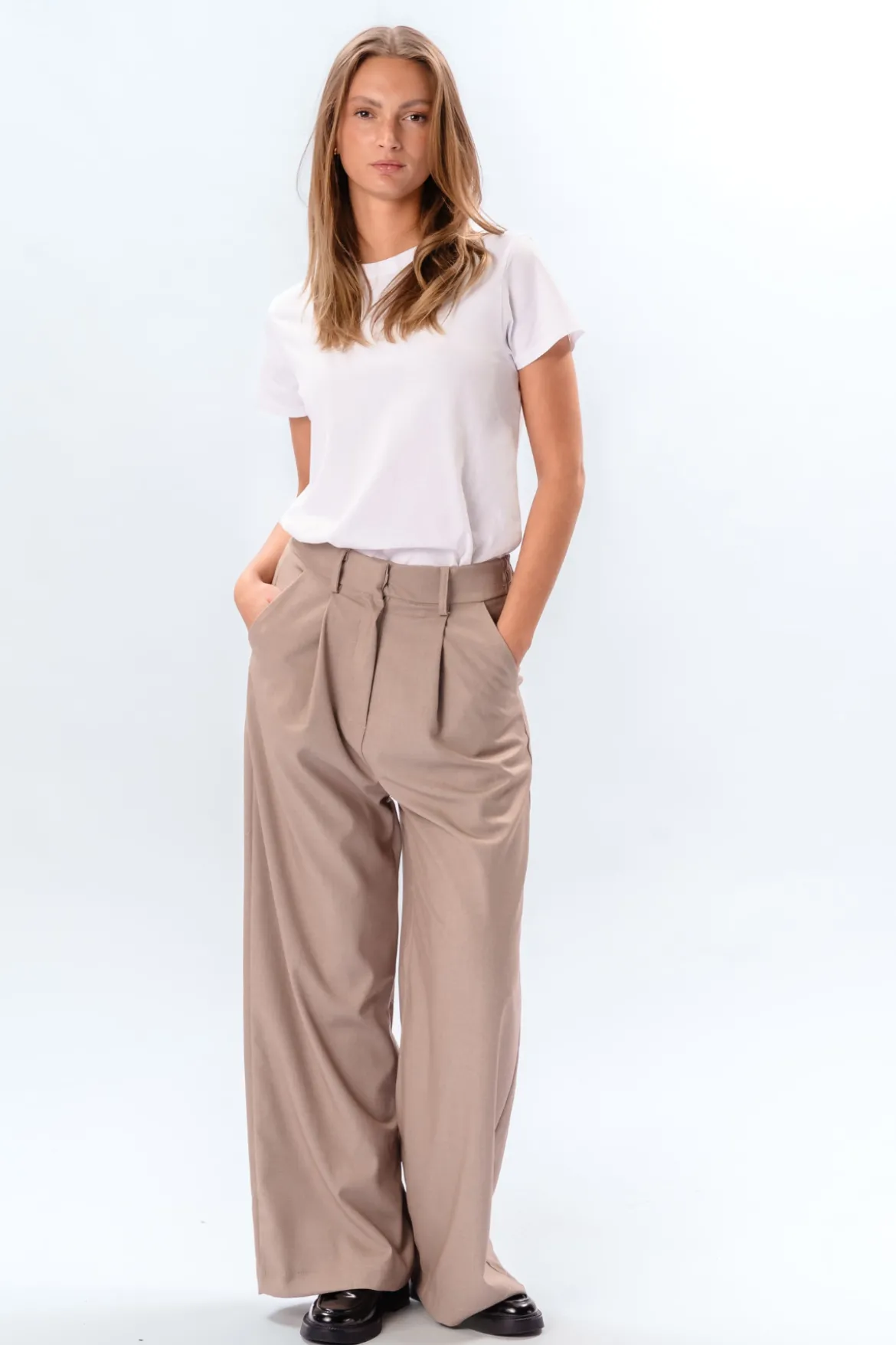 Nadia Pants - Beige