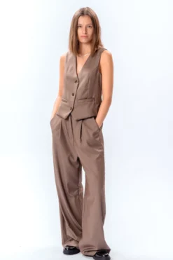 Nadia Vest - Taupe