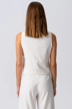Natalie Vest - Lys Beige