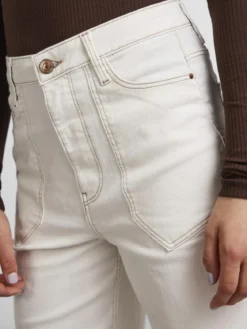 Noah Ultra High-waist Jeans - Hvid