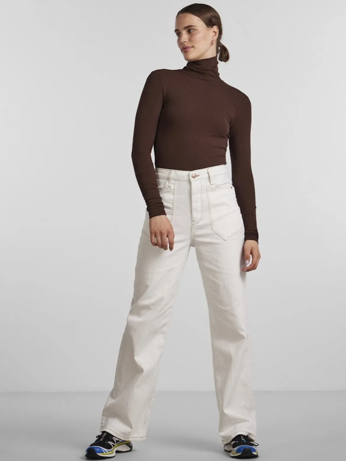 Noah Ultra High-waist Jeans - Hvid