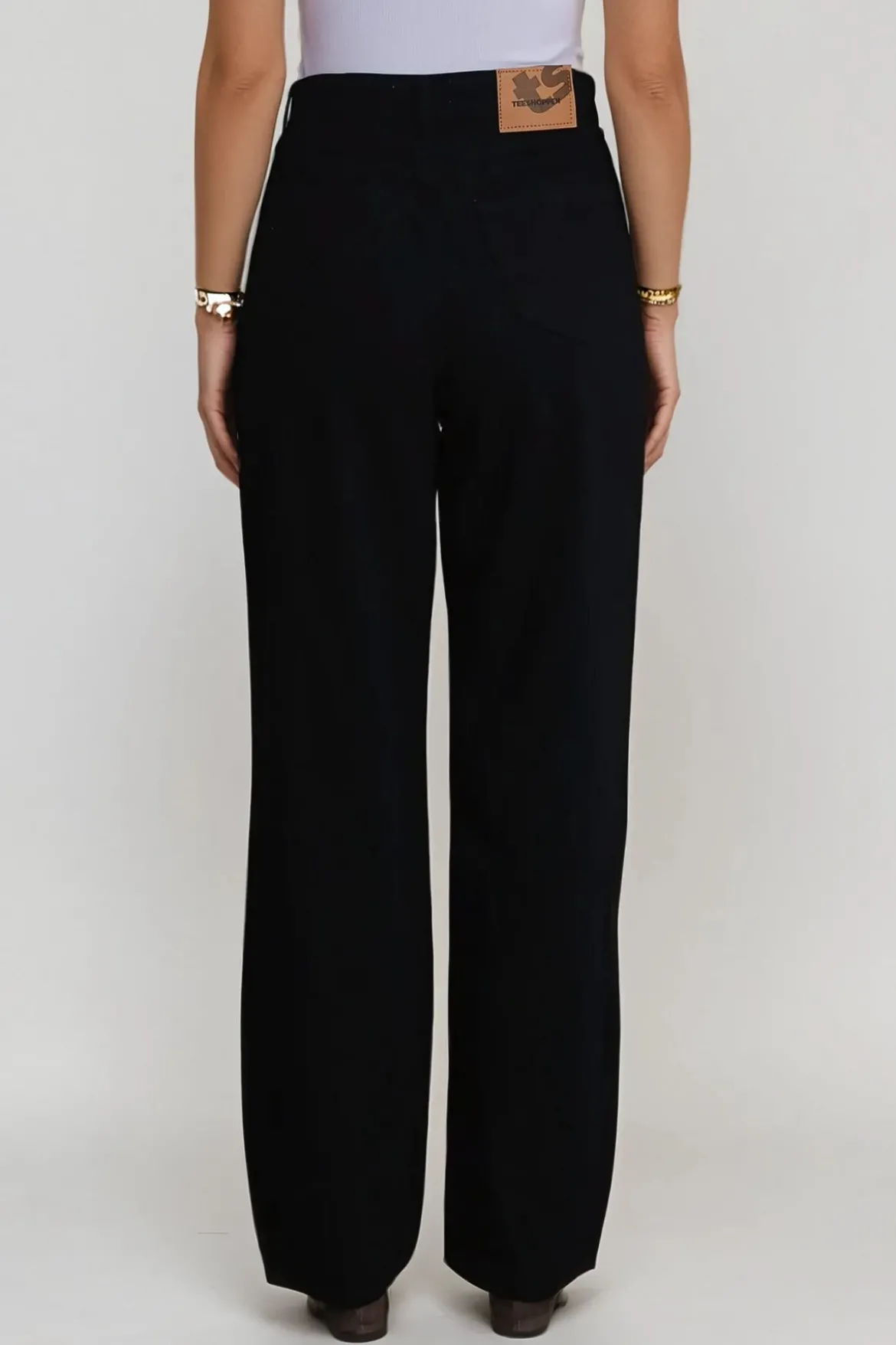 Nora Regular Jeans - Vasket Sort