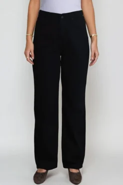 Nora Regular Jeans - Vasket Sort