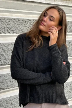 Oversized Strikket Rullekravetrøje (2 stk.)