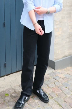 Relaxed Fit Jeans - Solid Black