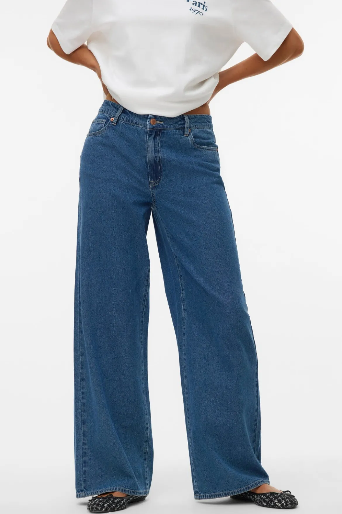 Remy Wide Jeans - Medium Blue Denim