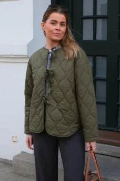 Sabine LS Vatteret Jakke - Rifle Grøn