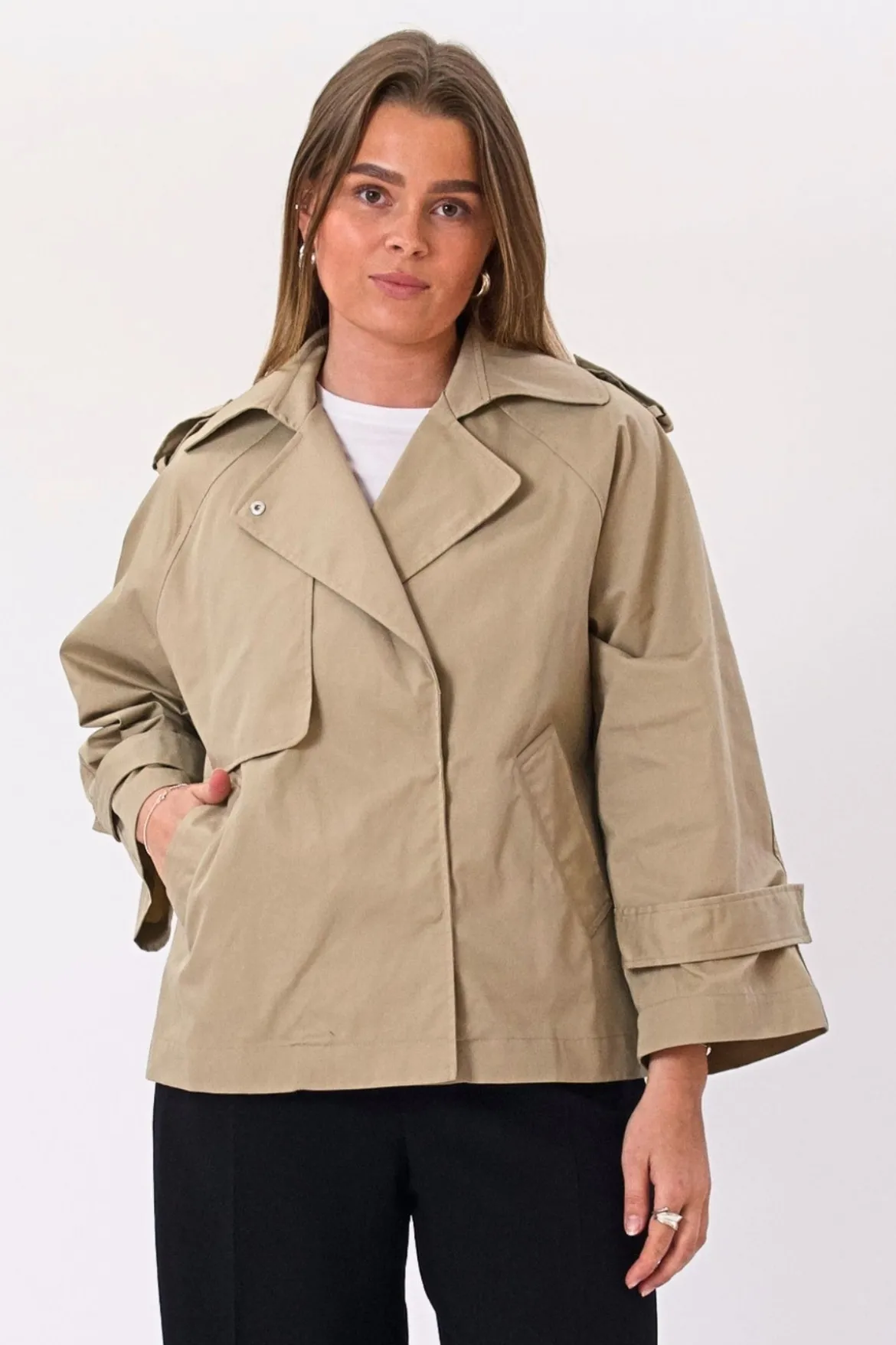 Short Trenchcoat - Beige